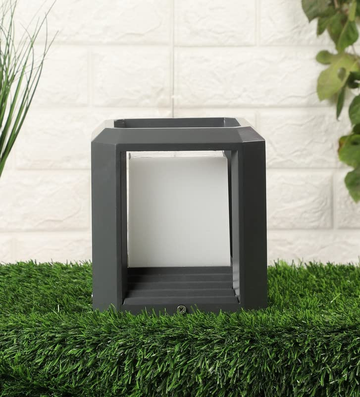 Metal Cube Garden/Gate Light